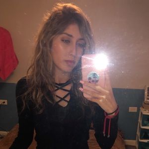 Meet your Posher, Maira